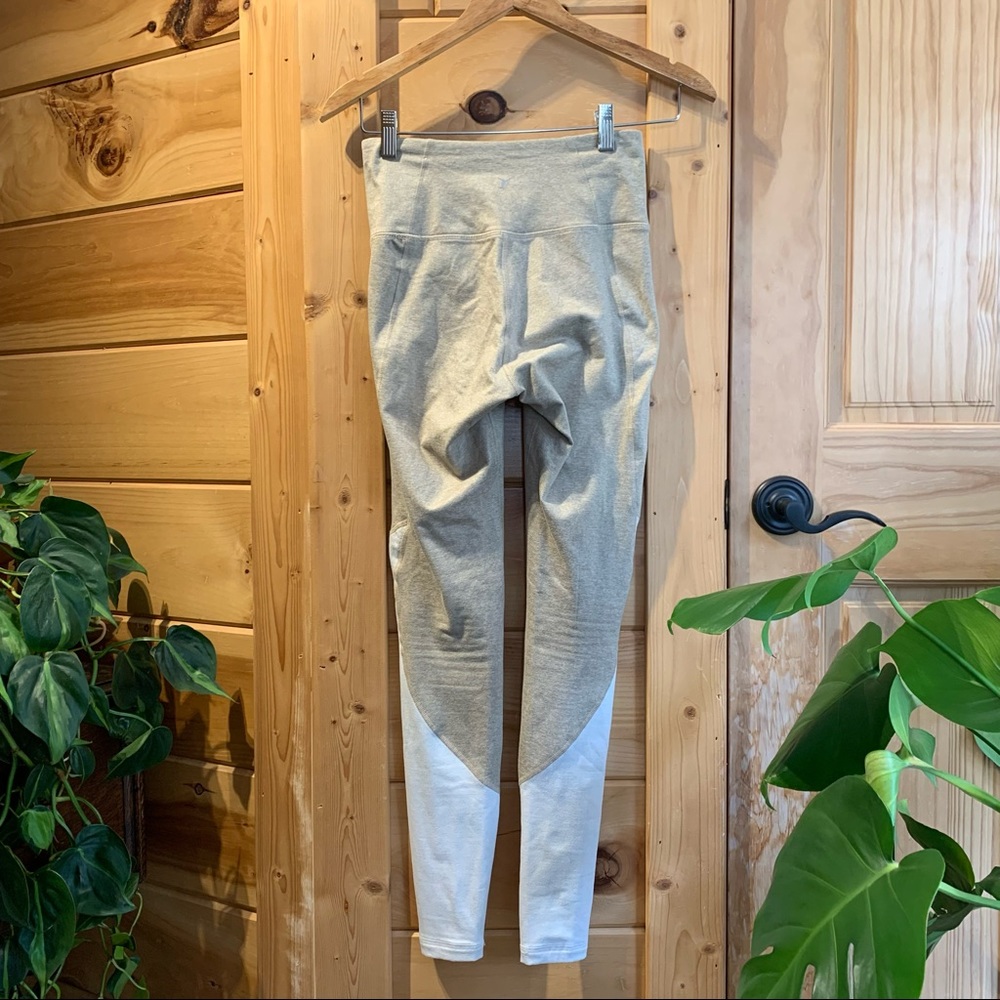 BOGO like New Old Navy ACTIVE cozecore Oatmeal two-tone color block Yoga Pants - Picture 5 of 7
